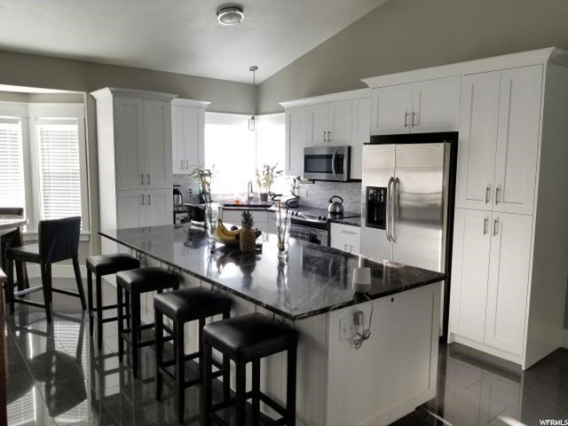 8 E Manilla Cir, Draper, UT 84020 — photo 2