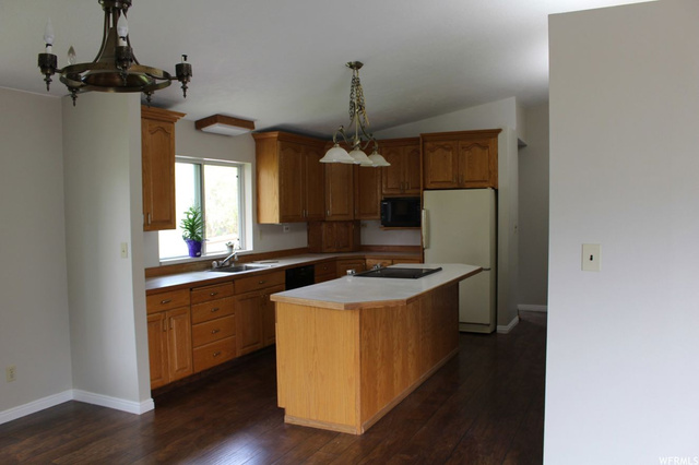 926 E 2200 N, North Logan, UT 84341 — photo 8