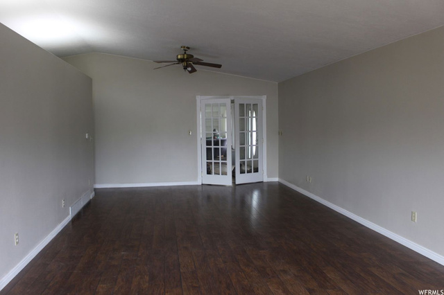 926 E 2200 N, North Logan, UT 84341 — photo 9