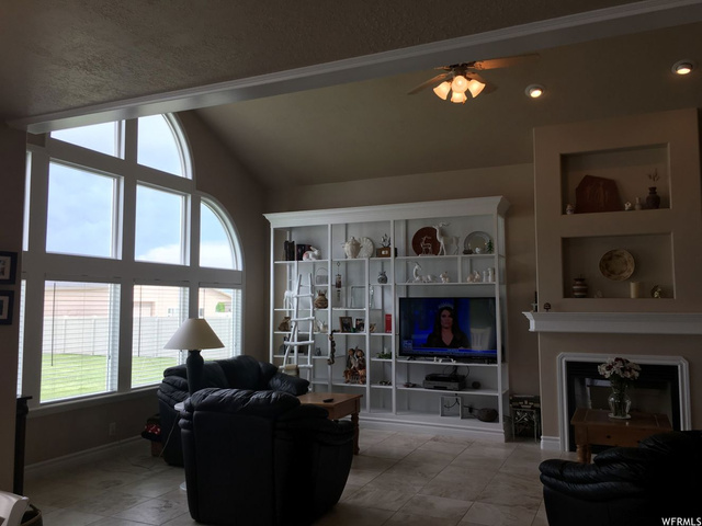 2012 S Cameron Dr, West Haven, UT 84401 — photo 8