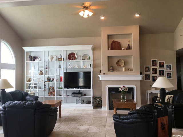 2012 S Cameron Dr, West Haven, UT 84401 — photo 9