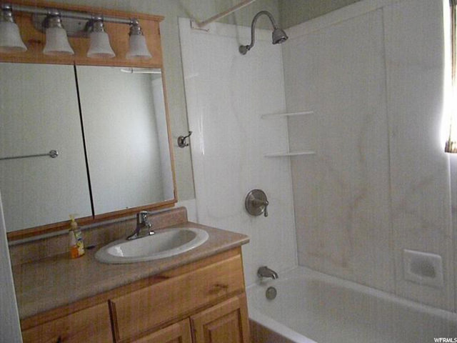 57 S 300 E, Mt Pleasant, UT 84647 — photo 4