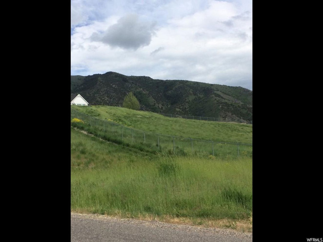 325 E 100 N #27, Millville, UT 84326 — photo 3