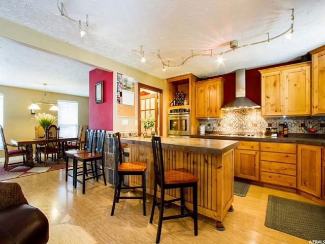 2736 E Willow Bend Dr, Sandy, UT 84093 — photo 4
