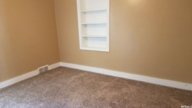 407 E 500 S, River Heights, UT 84321 — photo 9