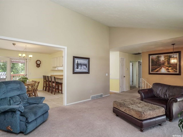 1172 N Main St, Centerville, UT 84014 — photo 4