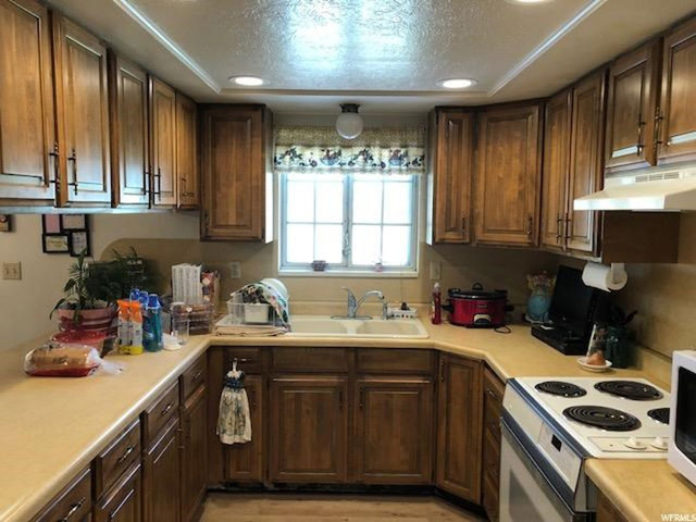 43 S 400 E, Levan, UT 84639 — photo 6
