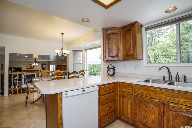 2011 N 225 E, Centerville, UT 84014 — photo 8