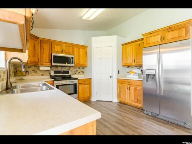1038 E Hyrum Blvd, Hyrum, UT 84319 — photo 10