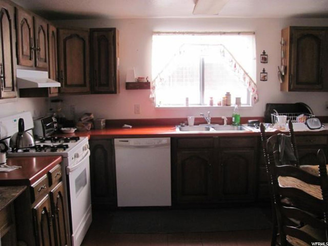 75 S Main St E, Fillmore, UT 84631 — photo 10