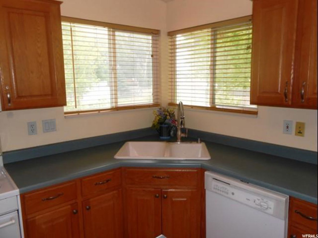 2184 N 2525 W, Clinton, UT 84015 — photo 11