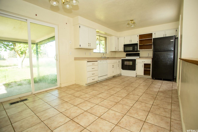 875 E Chambers St, Ogden, UT 84403 — photo 7