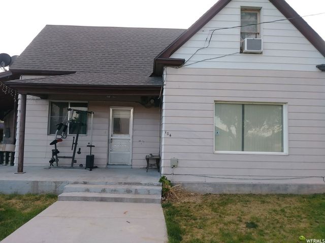 104 S 100 E, Redmond, UT 84652 — photo 2