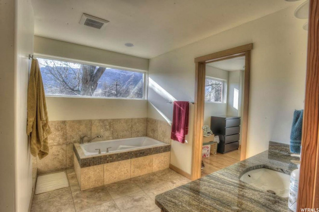 263 S 100 E, Moab, UT 84532 — photo 4