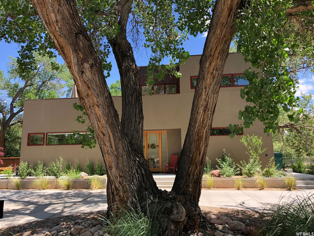 263 S 100 E, Moab, UT 84532 — photo 6