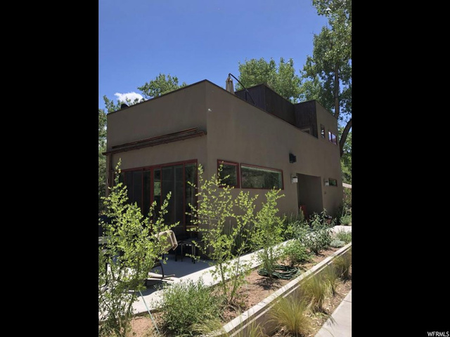 263 S 100 E, Moab, UT 84532 — photo 7