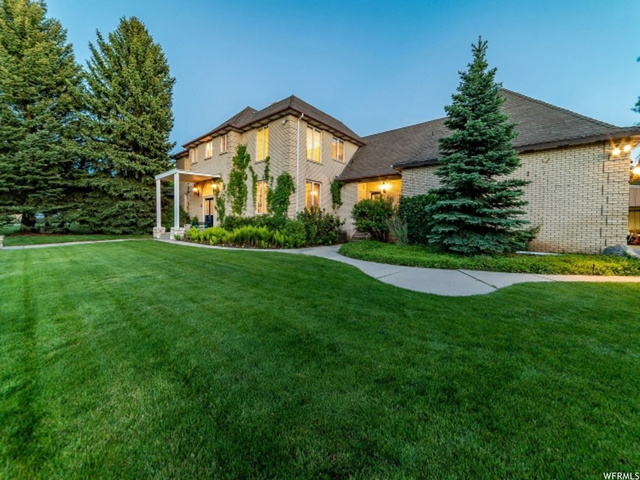 2828 E Ksel Dr, Sandy, UT 84092 — photo 2