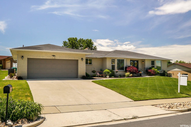 584 E 850 S, Centerville, UT 84014 — photo 2