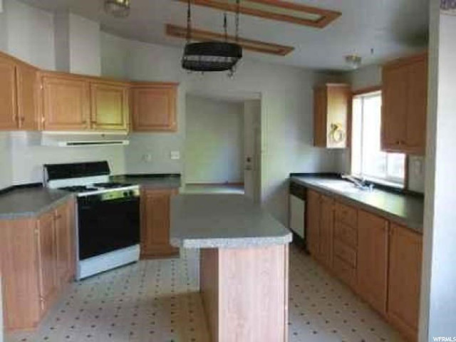 580 E 300 S, Price, UT 84501 — photo 4