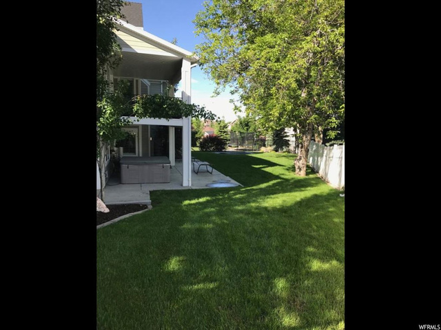 893 E Fence Post Rd, Fruit Heights, UT 84037 — photo 9