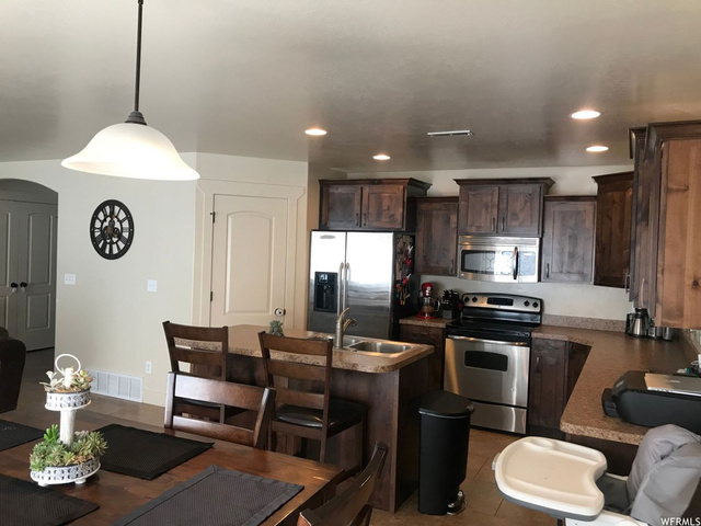 1665 N 25 E, Layton, UT 84041 — photo 9