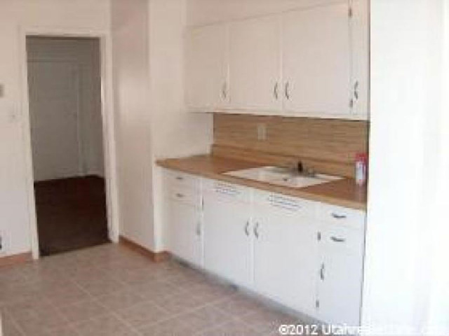 41 S Airlane E, Clearfield, UT 84015 — photo 3