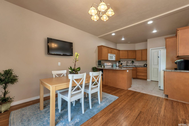 1360 E Old Maple Ct S, Murray, UT 84117 — photo 9