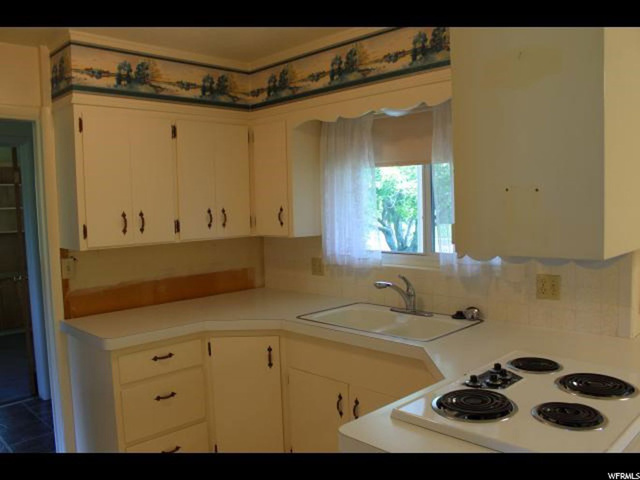 251 E 800 S, Centerville, UT 84014 — photo 10