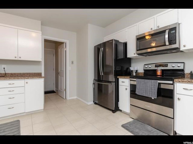 1025 N 250 W, Sunset, UT 84015 — photo 9