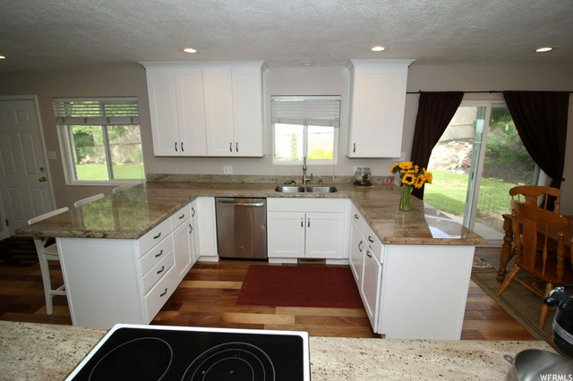 2049 S 750 E, Bountiful, UT 84010 — photo 5