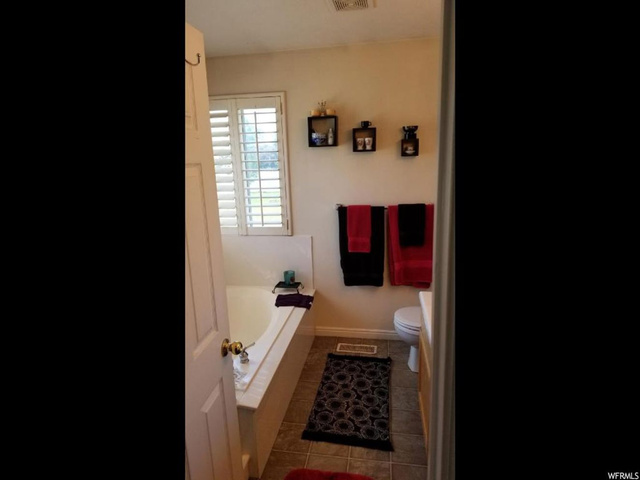 1049 W 1075 N, Clinton, UT 84015 — photo 5