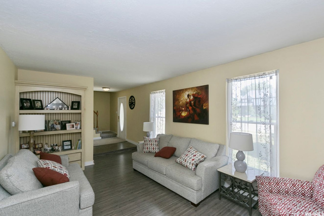 1670 E Ridgemark Dr S, Sandy, UT 84092 — photo 4