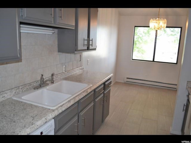 885 S 1650 E #B, Clearfield, UT 84015 — photo 8