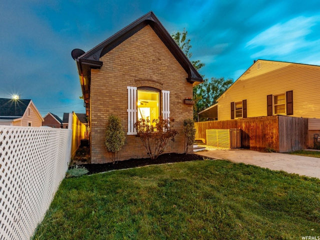 208 E Vine St, Murray, UT 84107 — photo 3