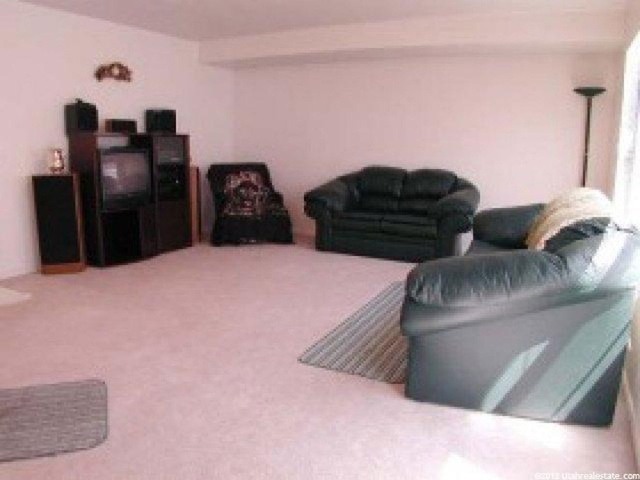 5520 S 4100 W, Roy, UT 84067 — photo 5