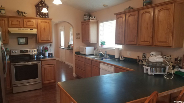 170 N 250 E, Millville, UT 84326 — photo 9