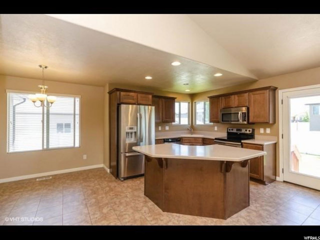 2408 N 1445 W, Clinton, UT 84015 — photo 7