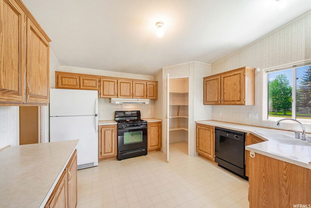 114 E 200 N, Kamas, UT 84036 — photo 8