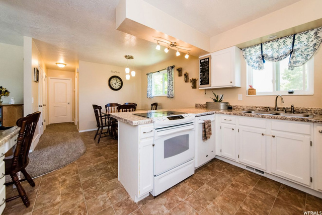 2554 N 230 E, North Logan, UT 84341 — photo 3