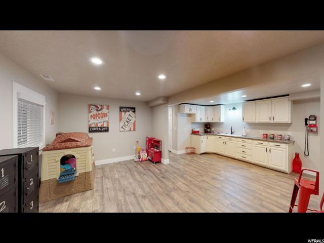 373 N 300 E, Bountiful, UT 84010 — photo 10