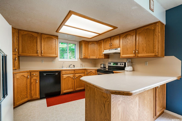 1433 W 1800 N, Clinton, UT 84015 — photo 9