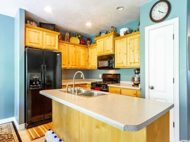2004 E Stoneleigh Dr, Draper, UT 84020 — photo 9
