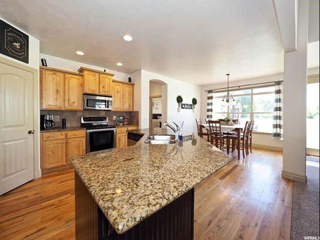 522 E 8300 S, Sandy, UT 84070 — photo 9