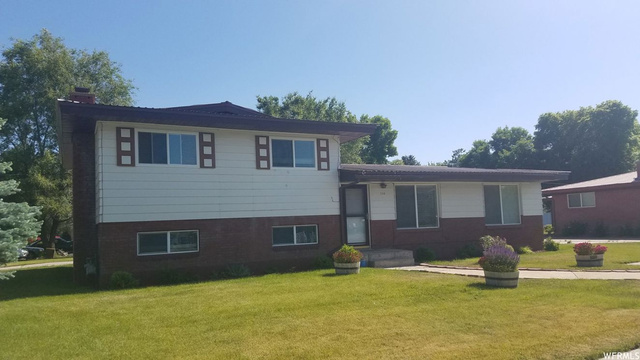 550 E 300 S, Hyrum, UT 84319 — photo 2
