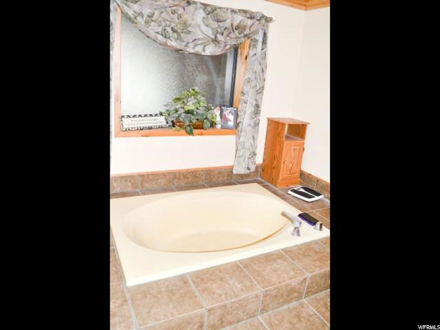 1010 S 200 E, Wellsville, UT 84339 — photo 9
