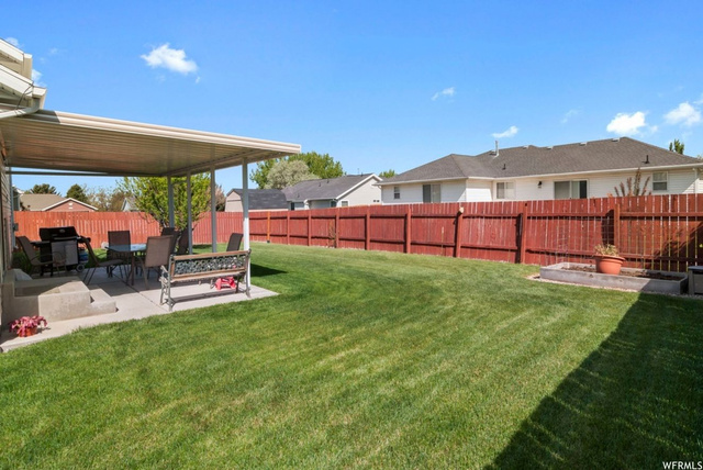 1076 W 1875 N, Clinton, UT 84015 — photo 5