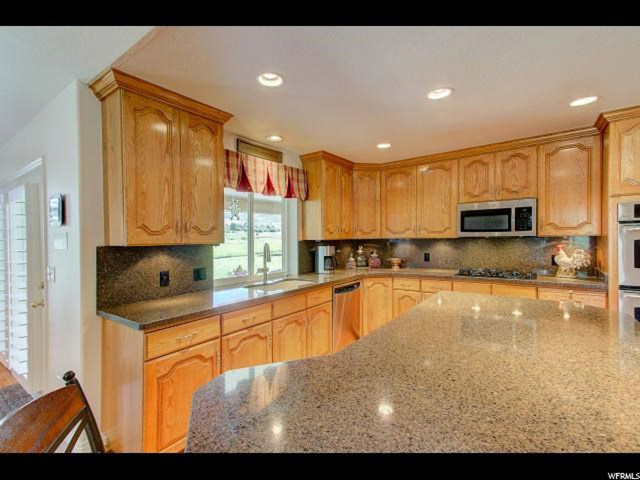 680 W North Bench Rd, Oakley, UT 84055 — photo 4