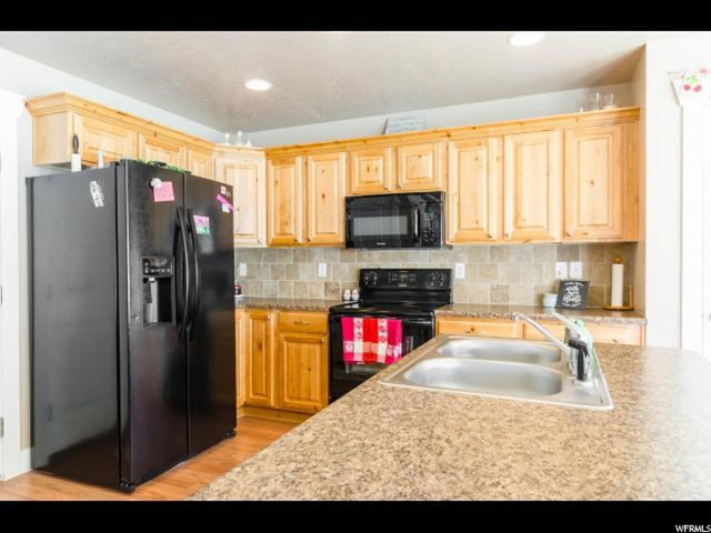 382 S 1320 E, Hyrum, UT 84319 — photo 10