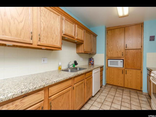 4966 S 2325 W, Roy, UT 84067 — photo 8