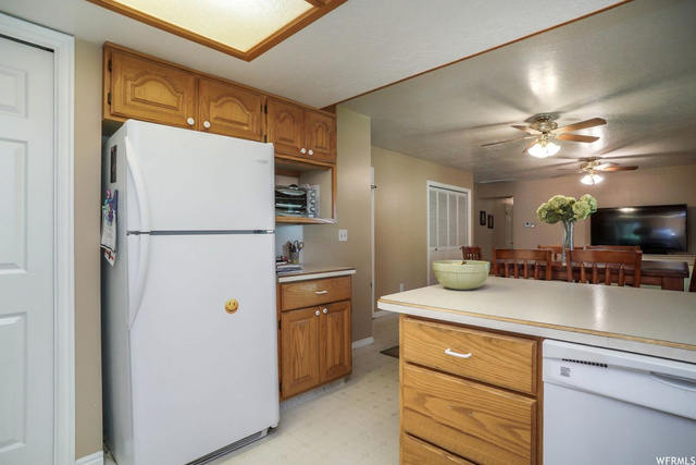 6679 S 1775 E, Uintah, UT 84403 — photo 11